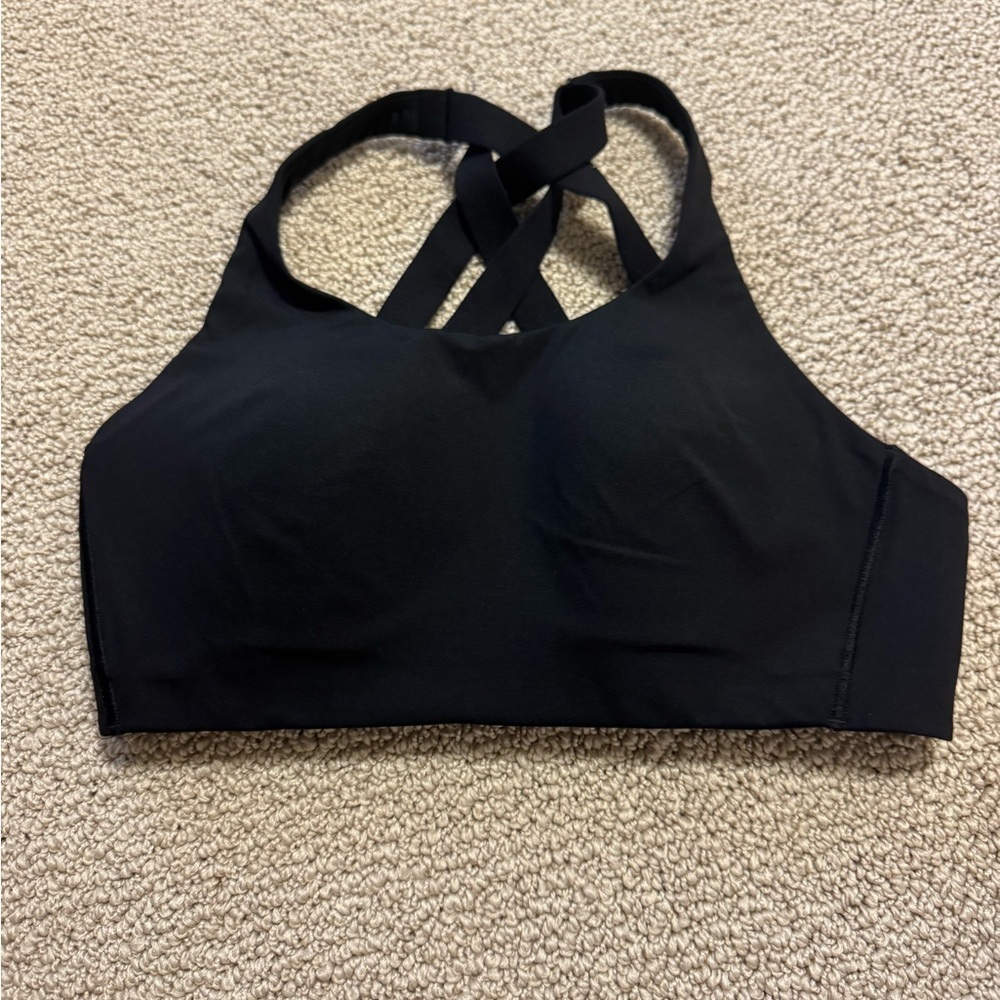 Lululemon Black Crisscross Sports Bra Intimates EUC SIZE 32C
